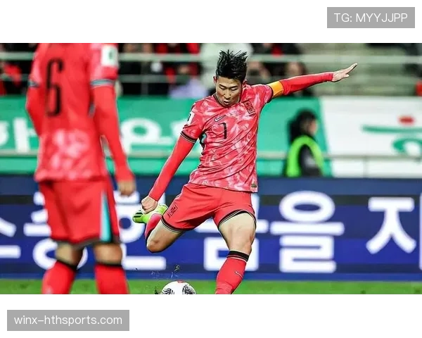 孙兴慜居然还在家自己烧饭？这体能教练真没白叫啊！