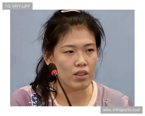 李盈莹结账那会儿刷卡声比得分还响，旁边队友笑成表情包